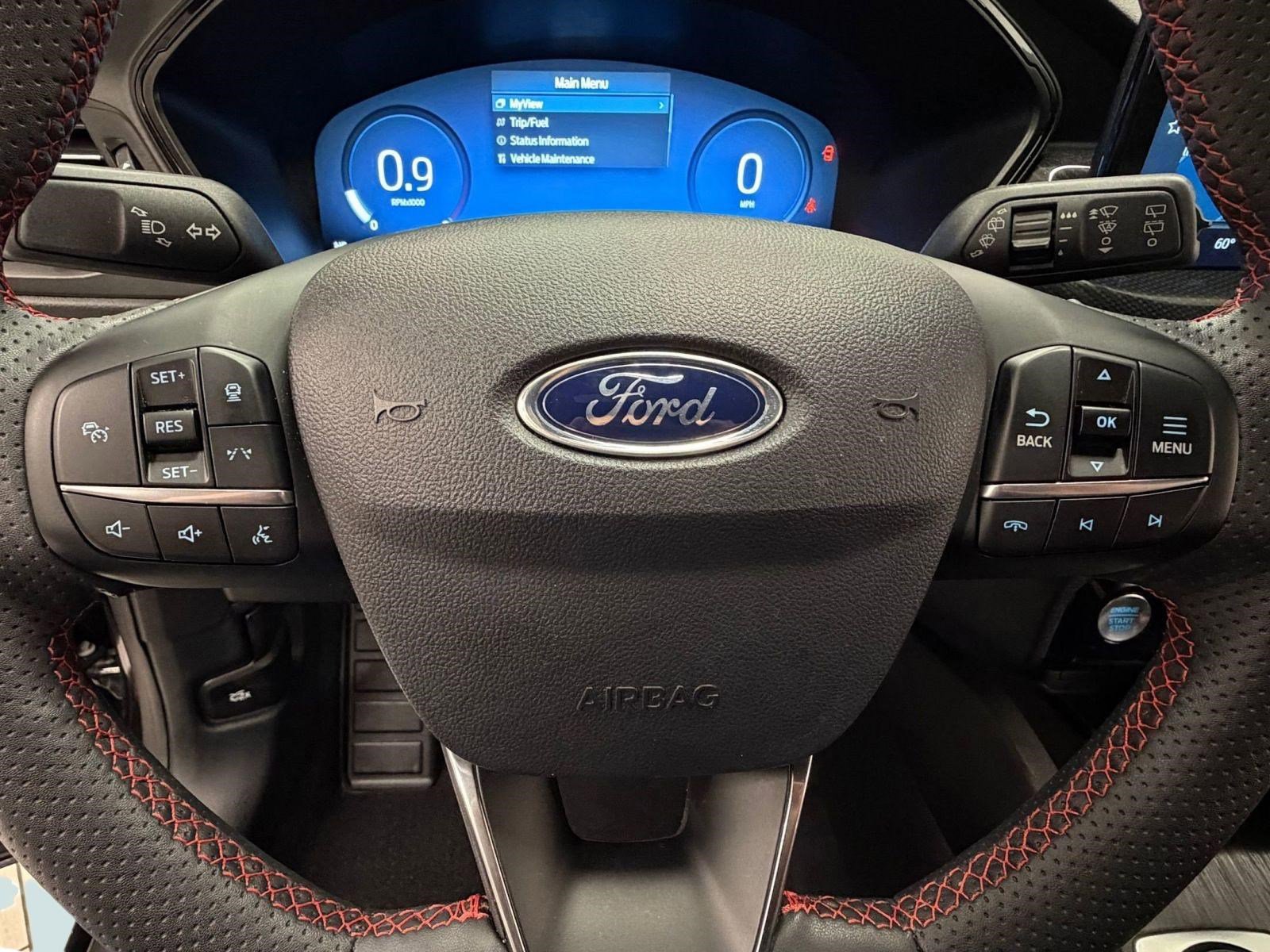 Certified 2023 Ford Escape ST-Line Elite AWD/4WD image 13