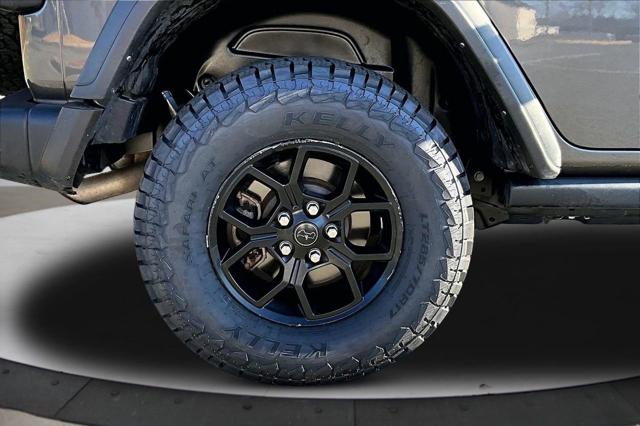 Certified 2024 Jeep Wrangler Willys image 34