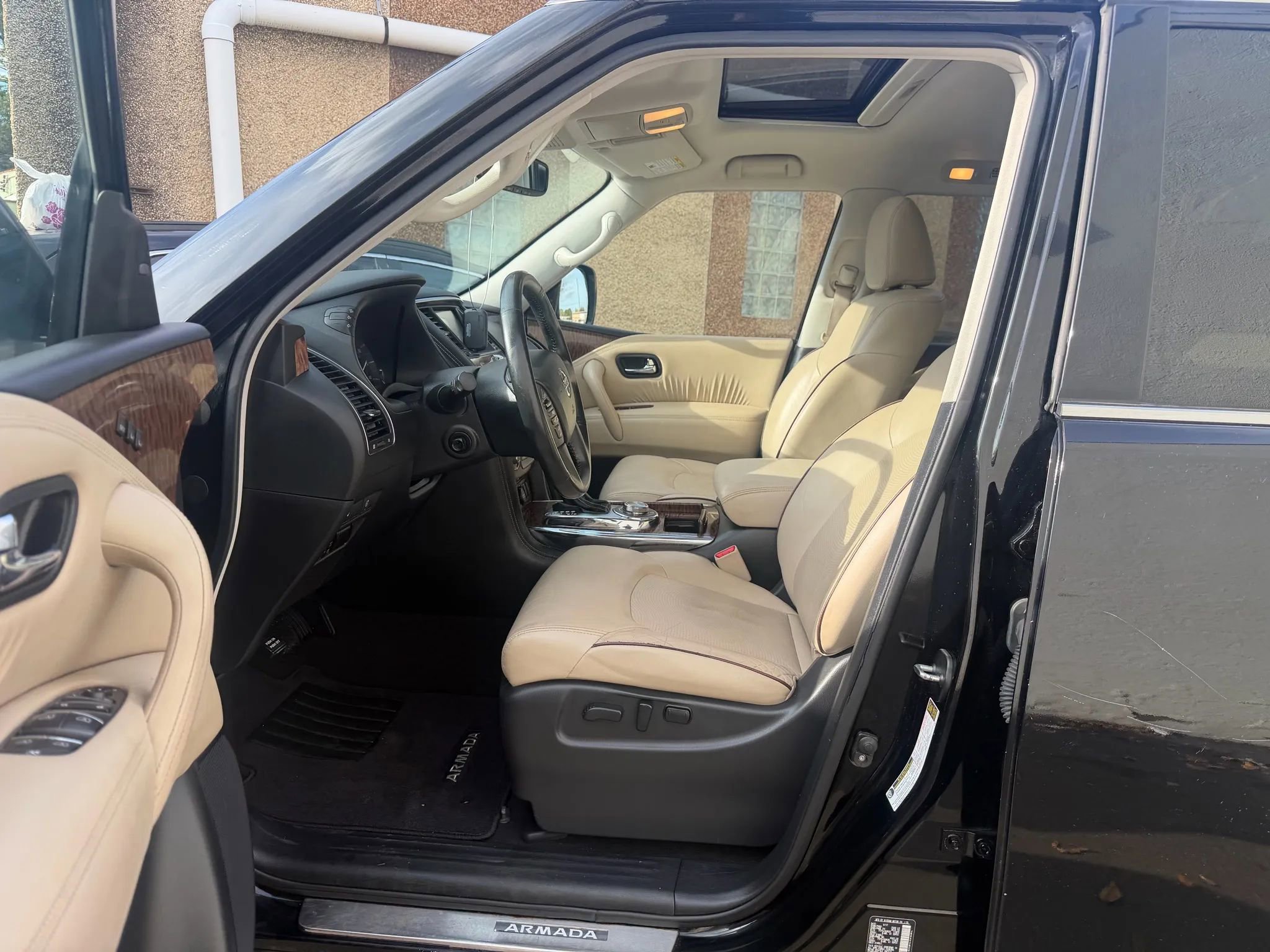 Used 2018 Nissan Armada SL w/ Premium Package image 28