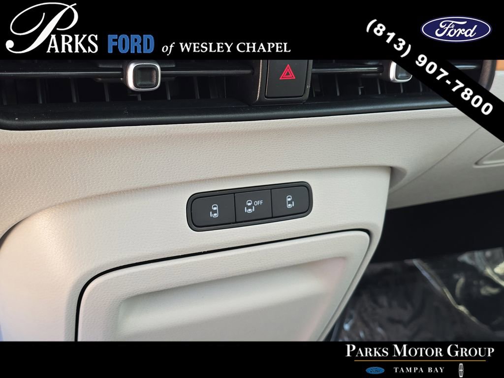 Used 2025 Volkswagen ID. Buzz 1st Edition AWD/4WD image 26