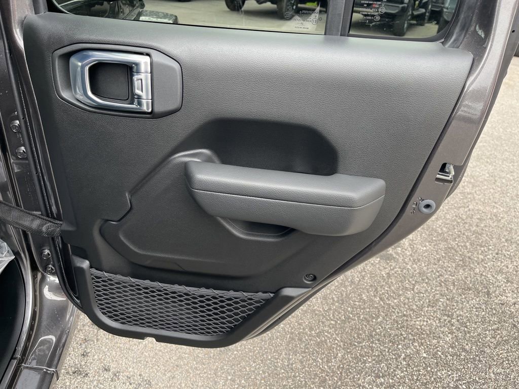 New 2026 Jeep Gladiator Sport image 12