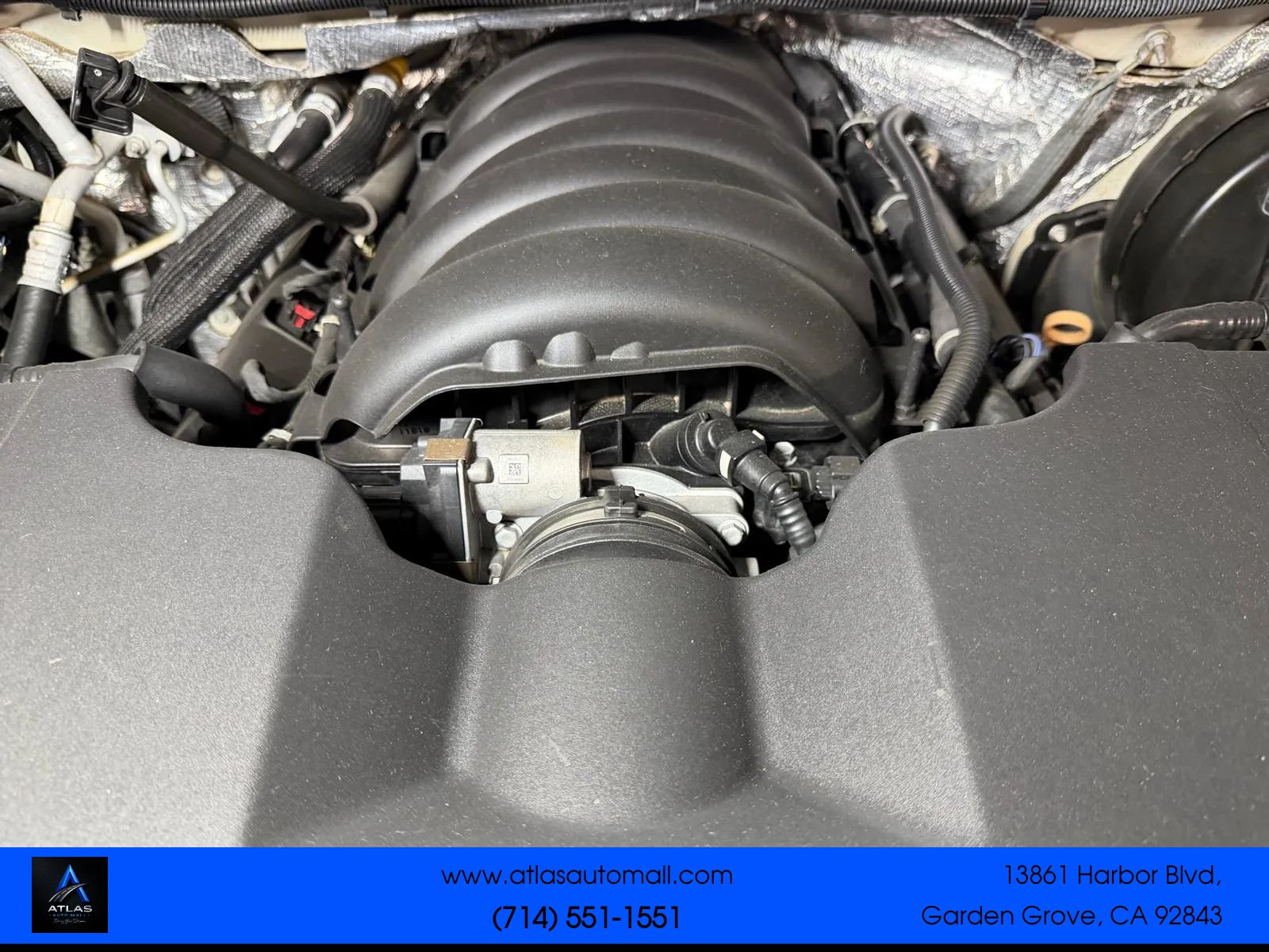 Used 2015 Cadillac Escalade Premium AWD/4WD image 11