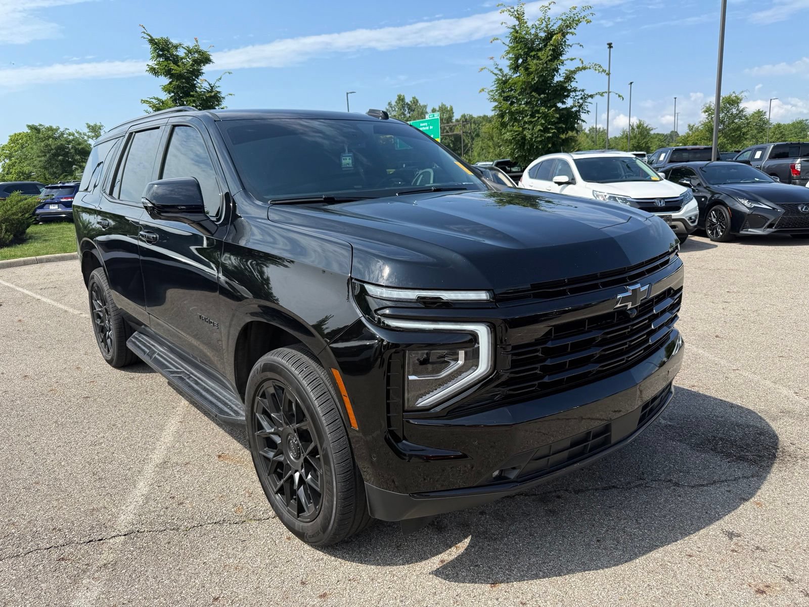 Used 2025 Chevrolet Tahoe RST w/ Comfort Package AWD/4WD image 3