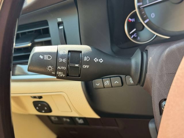 Used 2018 Lexus ES 350 w/ Premier Package FWD image 29