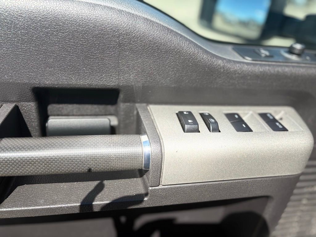 Used 2016 Ford F350 Lariat w/ Lariat Ultimate Package image 14