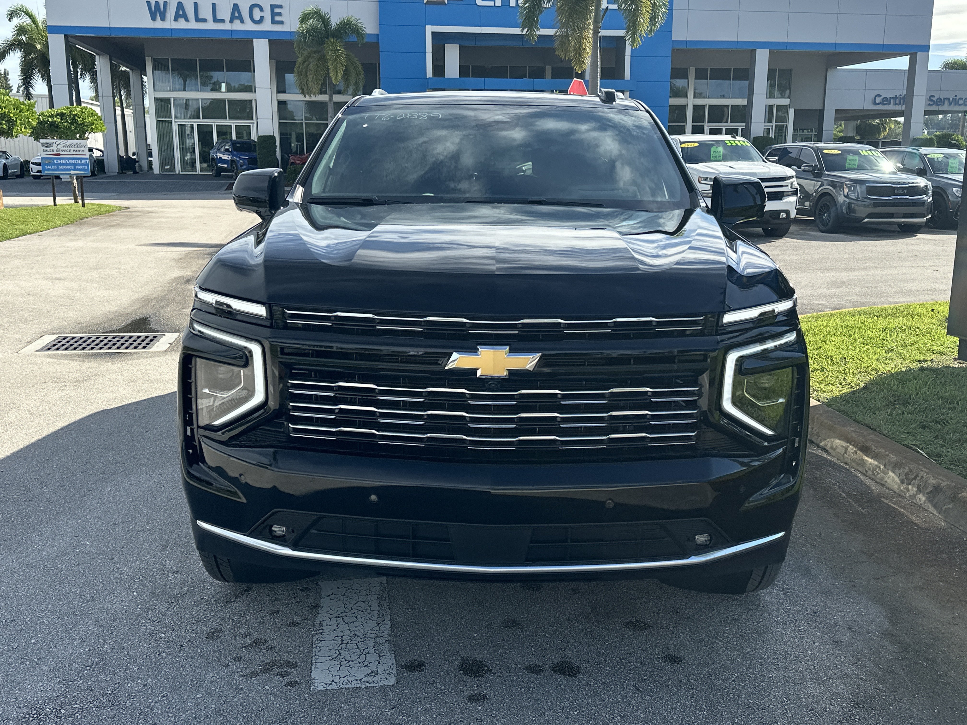 New 2026 Chevrolet Tahoe High Country AWD/4WD image 3