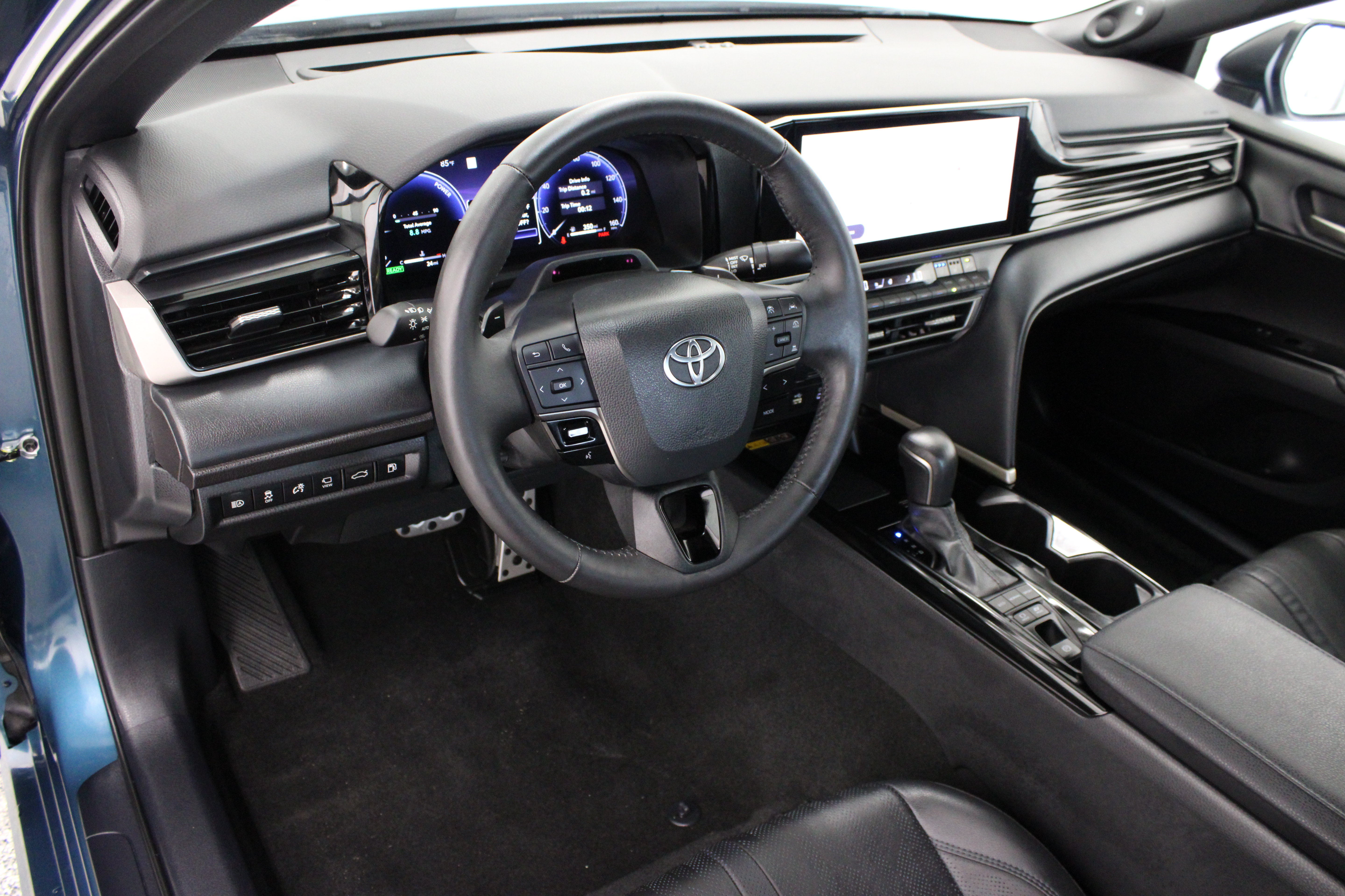 Used 2025 Toyota Camry XSE w/ Premium Plus Package FWD image 13