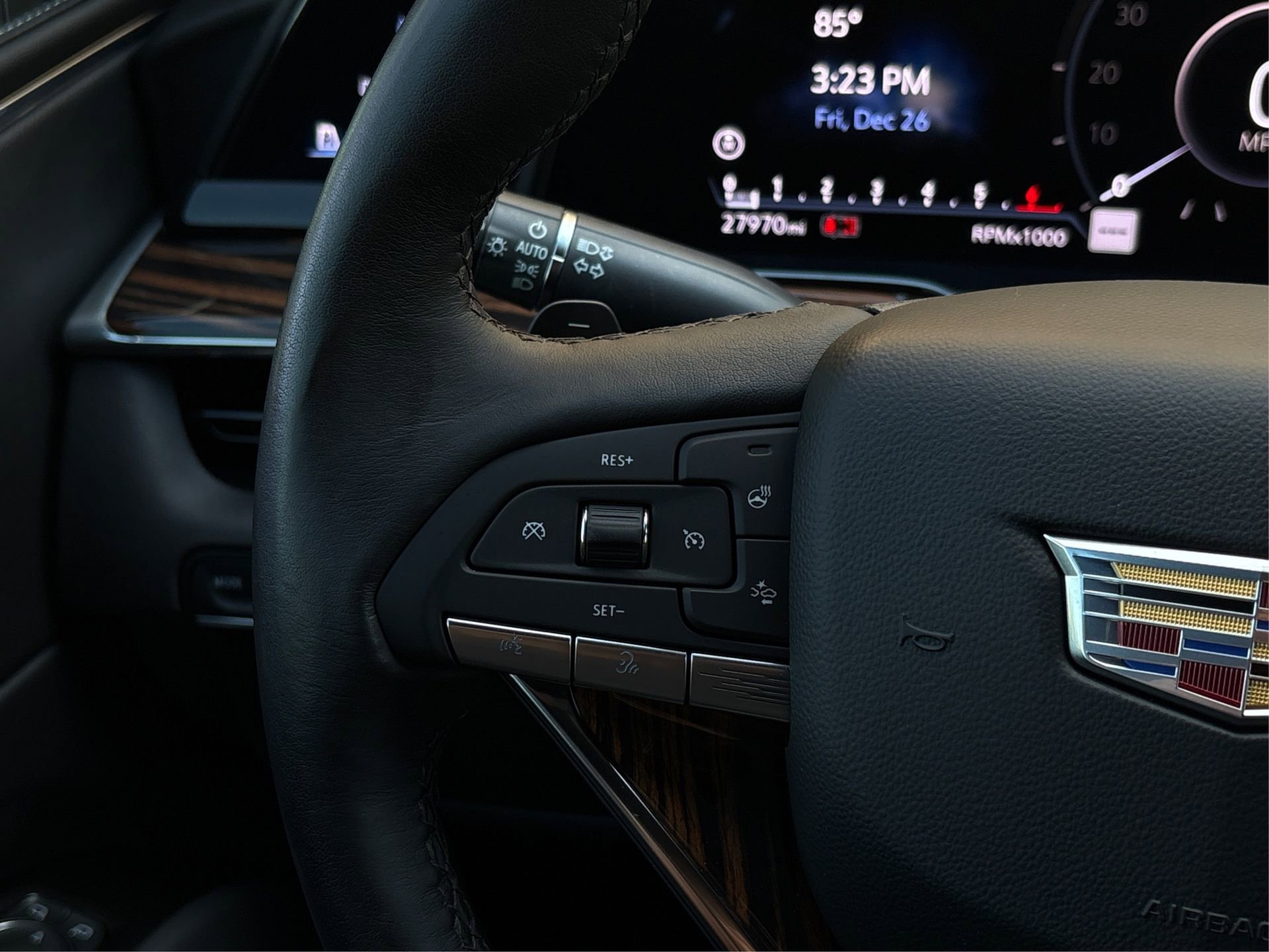 Certified 2024 Cadillac Escalade Luxury image 30