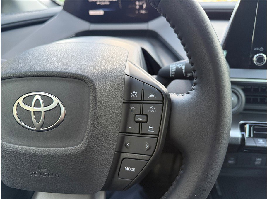 Used 2023 Toyota Prius LE image 27