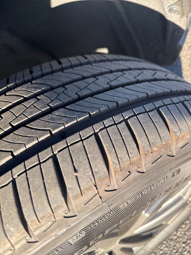 Used 2022 Toyota RAV4 XLE Premium image 10