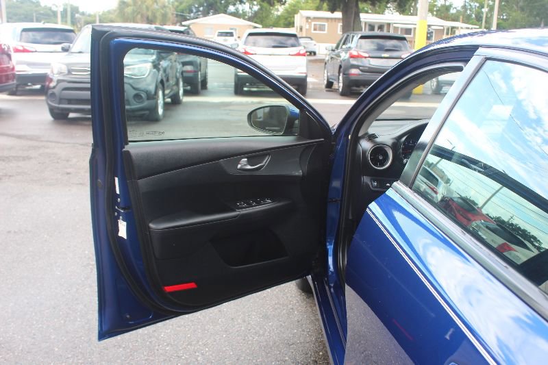 Used 2021 Kia Forte LXS image 8