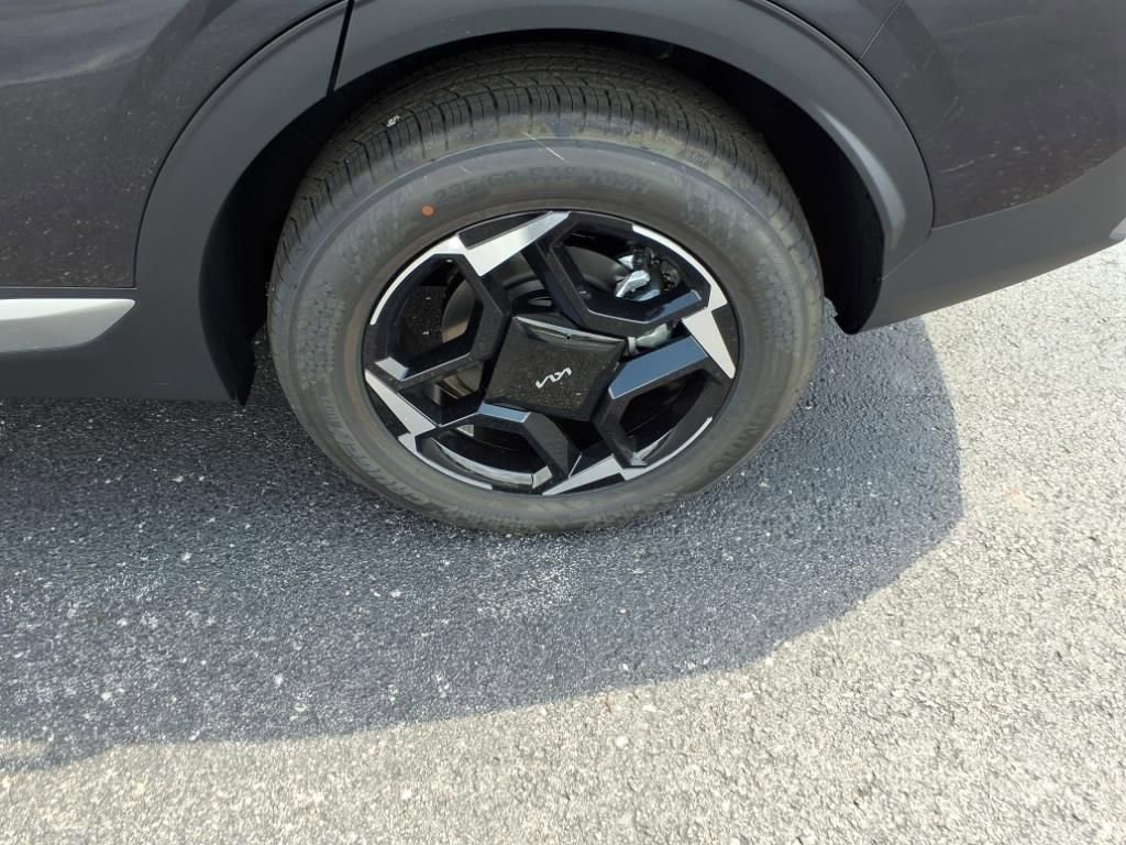 New 2026 Kia Sportage EX w/ EX Panorama Roof Package image 9