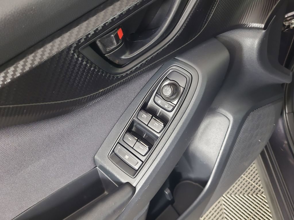 Used 2018 Subaru Crosstrek 2.0i Premium image 16