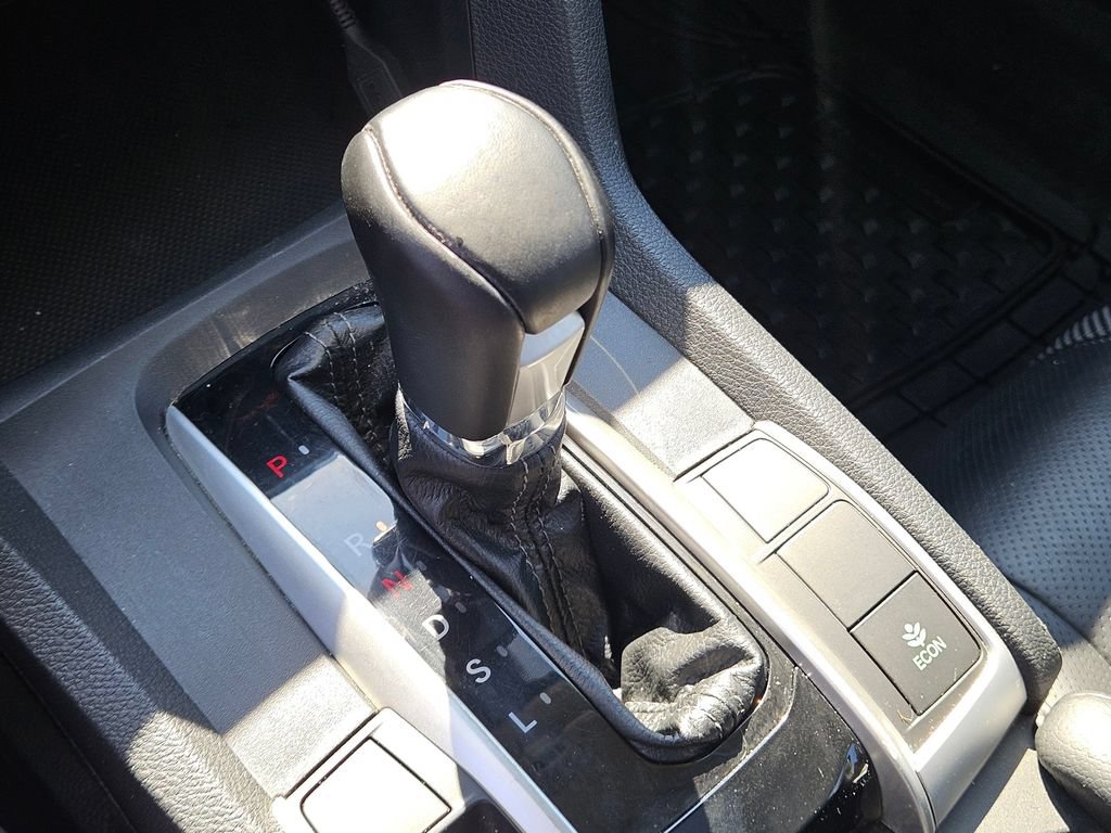 Used 2019 Honda Civic EX-L image 30