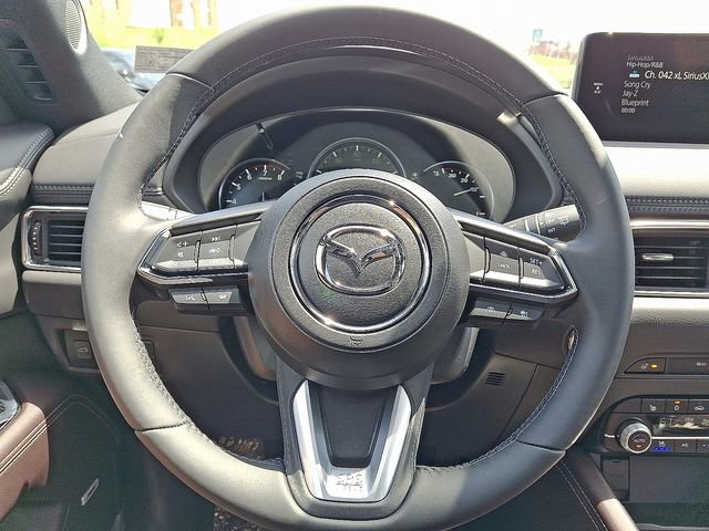 New 2025 MAZDA CX-5 Signature image 13