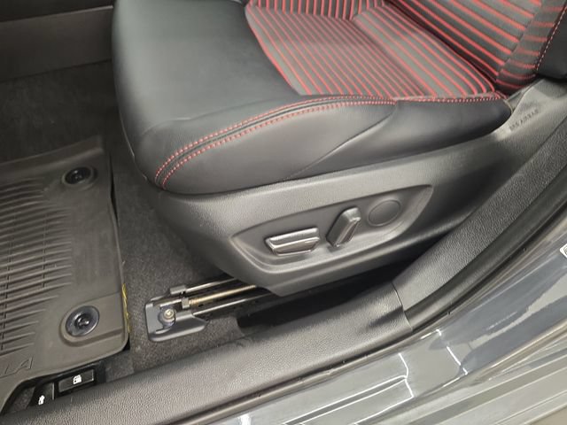 Used 2025 Toyota Corolla XSE FWD image 34