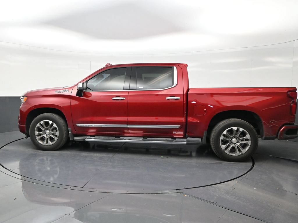 Used 2024 Chevrolet Silverado 1500 High Country RWD image 2