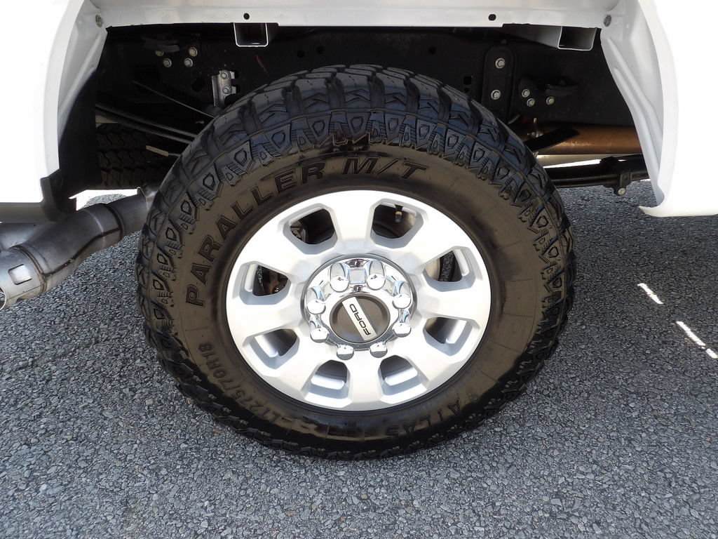 Used 2024 Ford F250 XLT w/ FX4 Off-Road Package AWD/4WD image 58