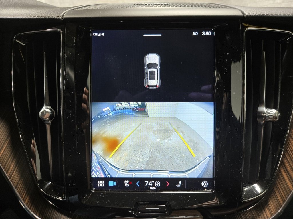 Used 2022 Volvo XC60 B5 Inscription w/ Advanced Package image 26