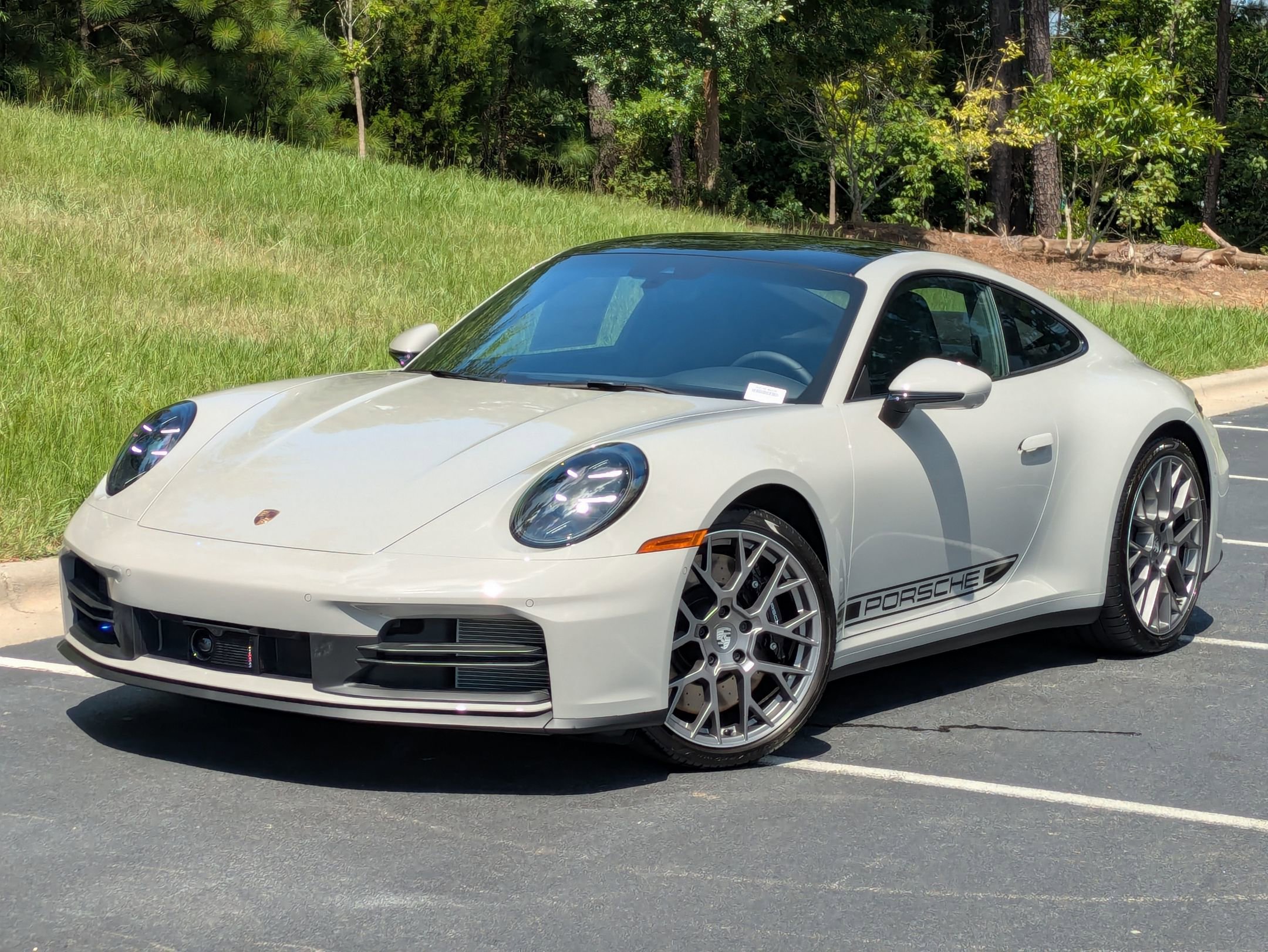 Certified 2025 Porsche 911 Carrera S image 1