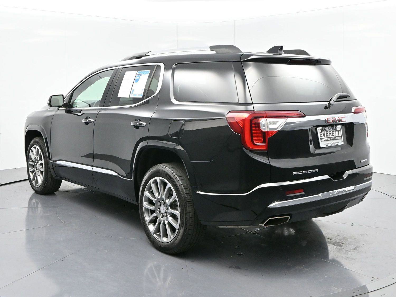 Used 2023 GMC Acadia Denali w/ LPO, Floor Liner Package image 5