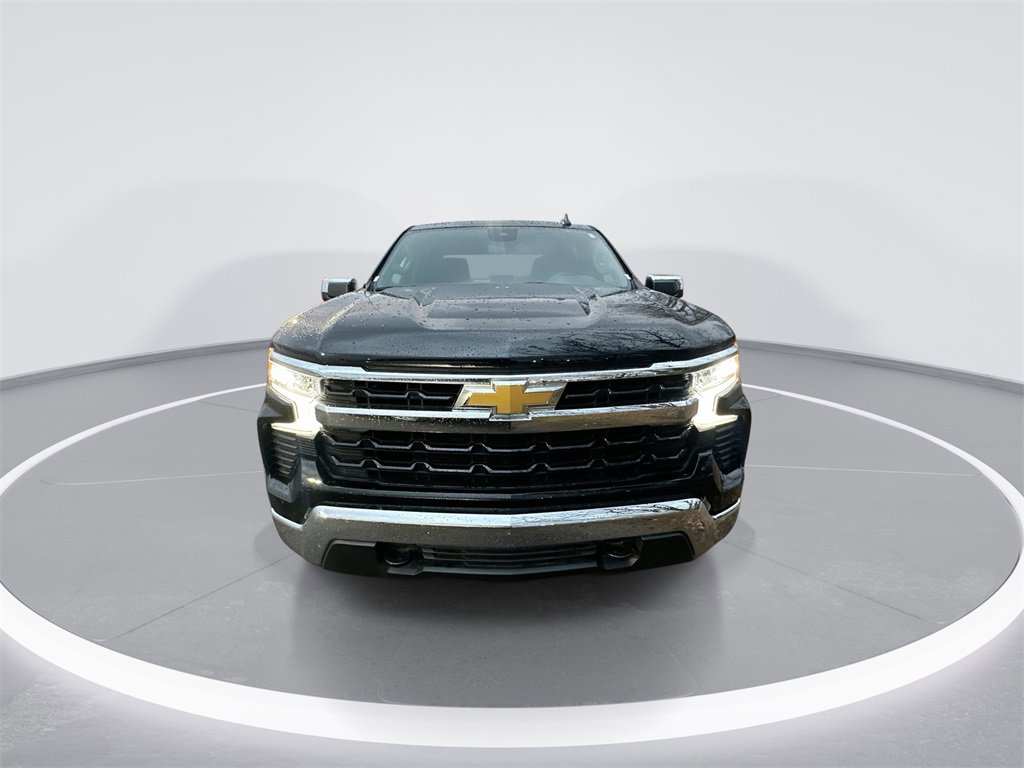 Used 2024 Chevrolet Silverado 1500 LT image 3