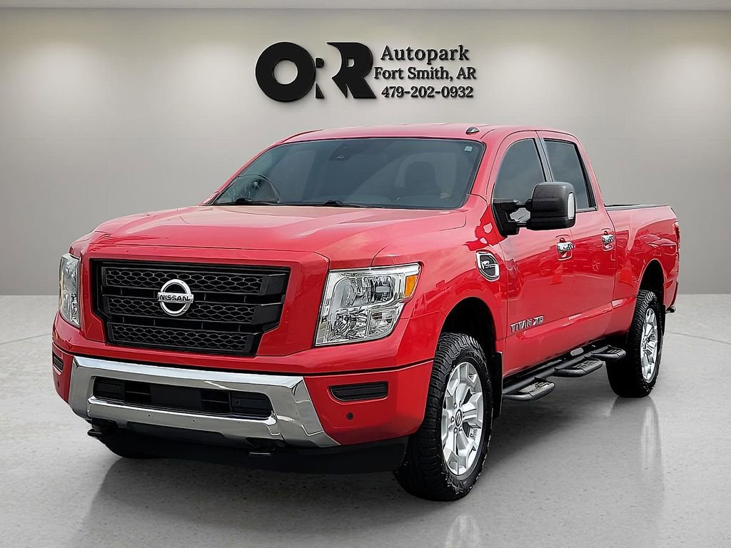 Used 2021 Nissan Titan SV w/ SV Convenience Package image 2