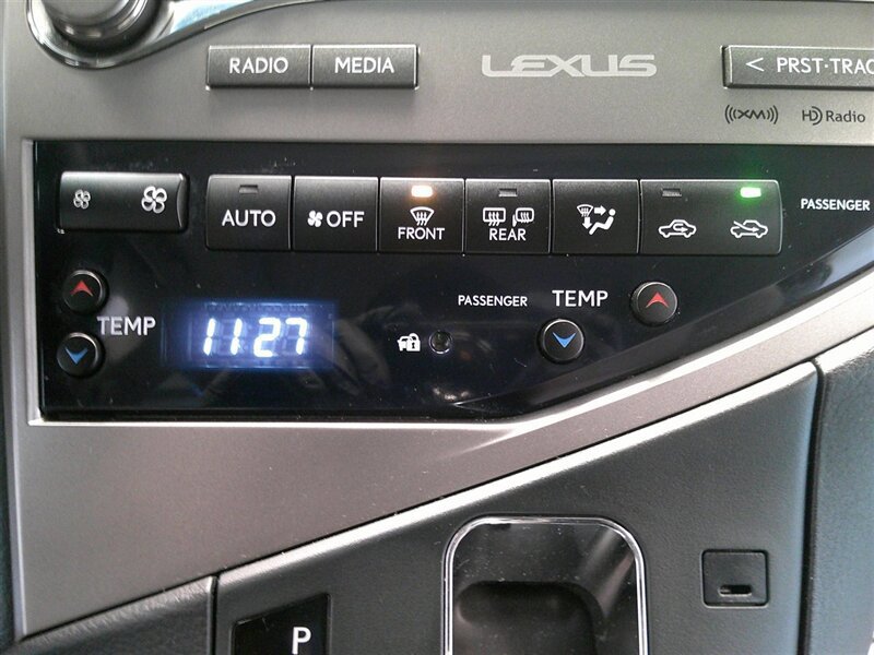 Used 2015 Lexus RX 450h AWD image 25