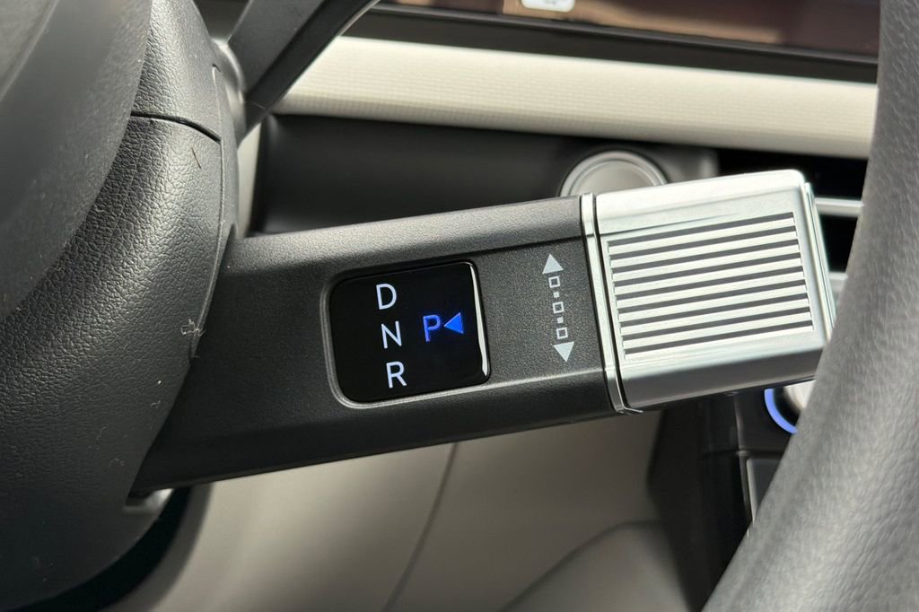 New 2026 Hyundai Tucson Blue SE image 19