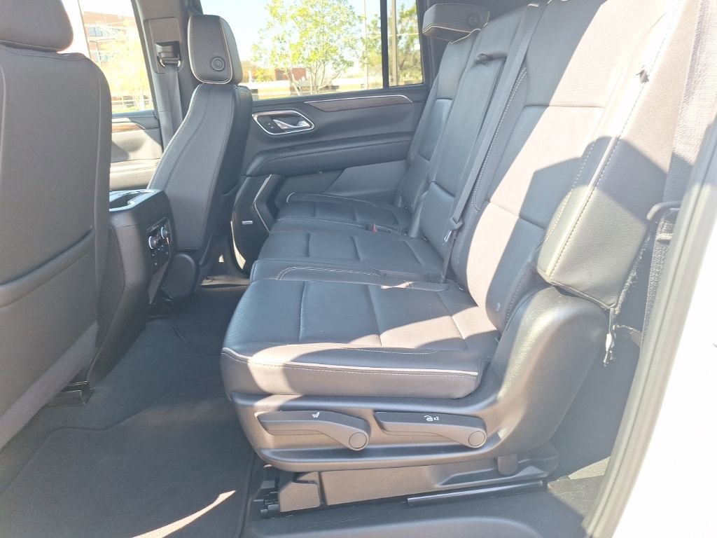Certified 2024 Chevrolet Suburban Premier image 21