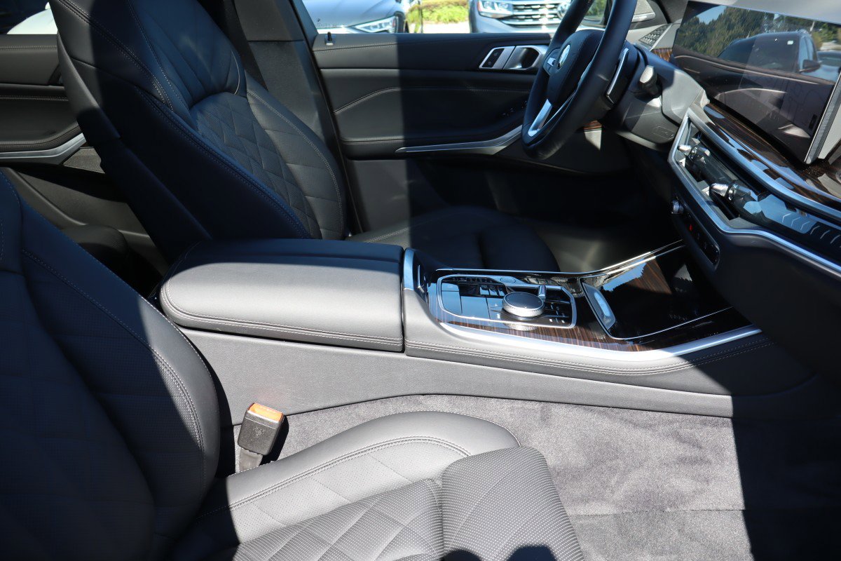 Used 2026 BMW X5 xDrive40i image 13