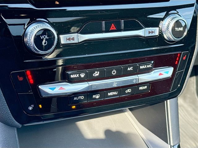 Used 2023 Ford Explorer ST-Line w/ Class IV Trailer Tow Package image 22