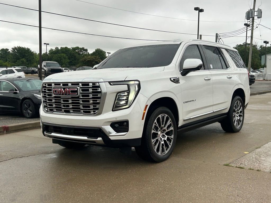 Used 2025 GMC Yukon Denali w/ Denali Reserve Package AWD/4WD image 2