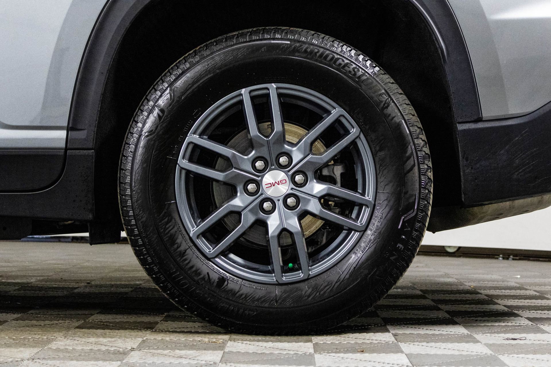 Certified 2025 GMC Acadia Elevation image 43