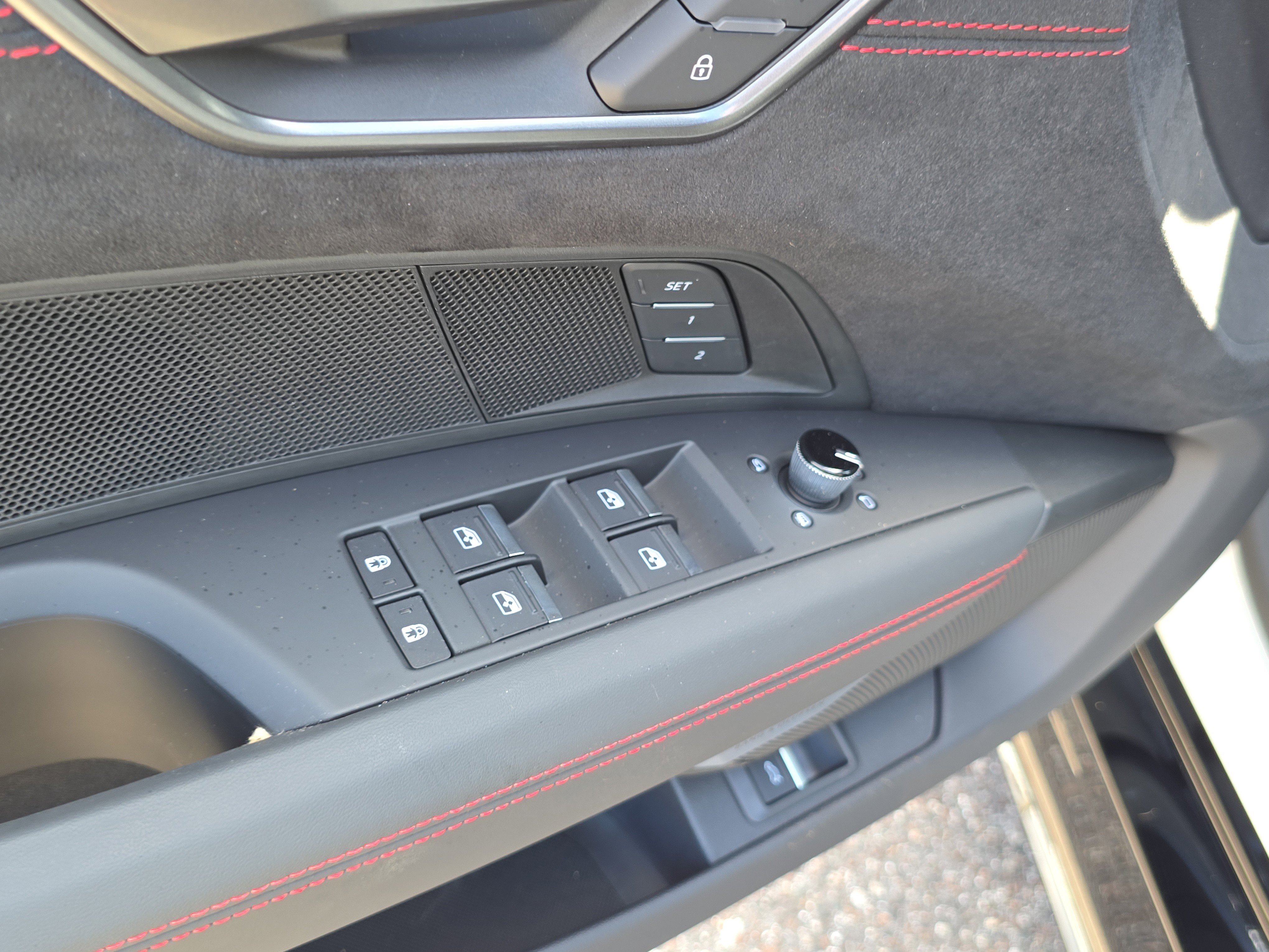 New 2026 Audi RS e-tron GT performance image 18