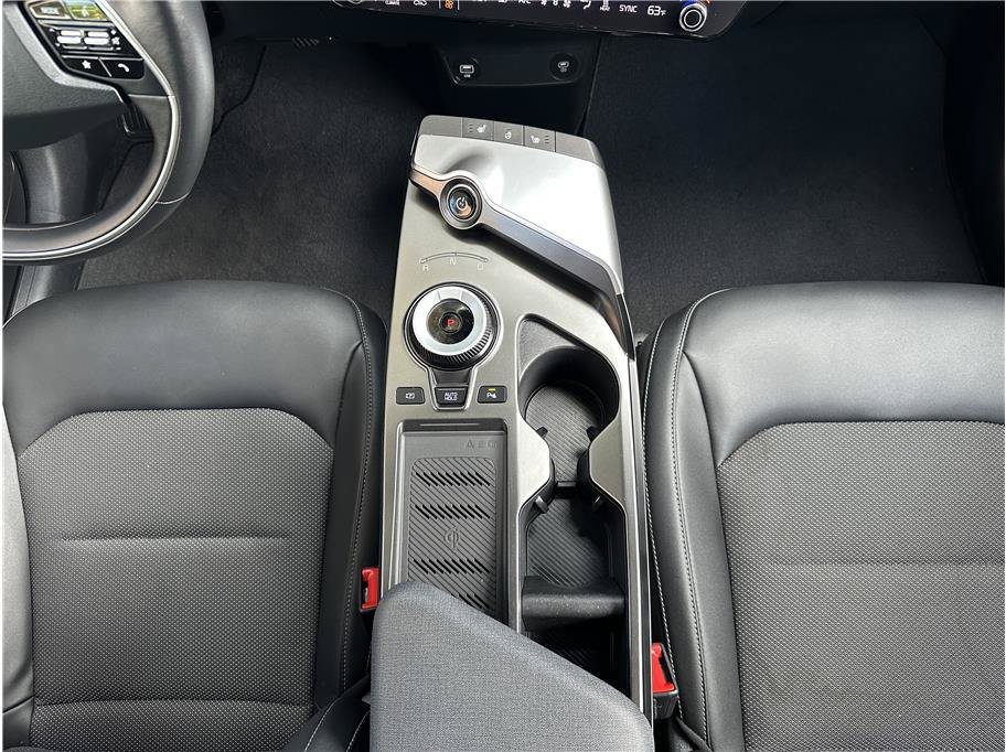 Used 2024 Kia EV6 Light AWD/4WD image 23
