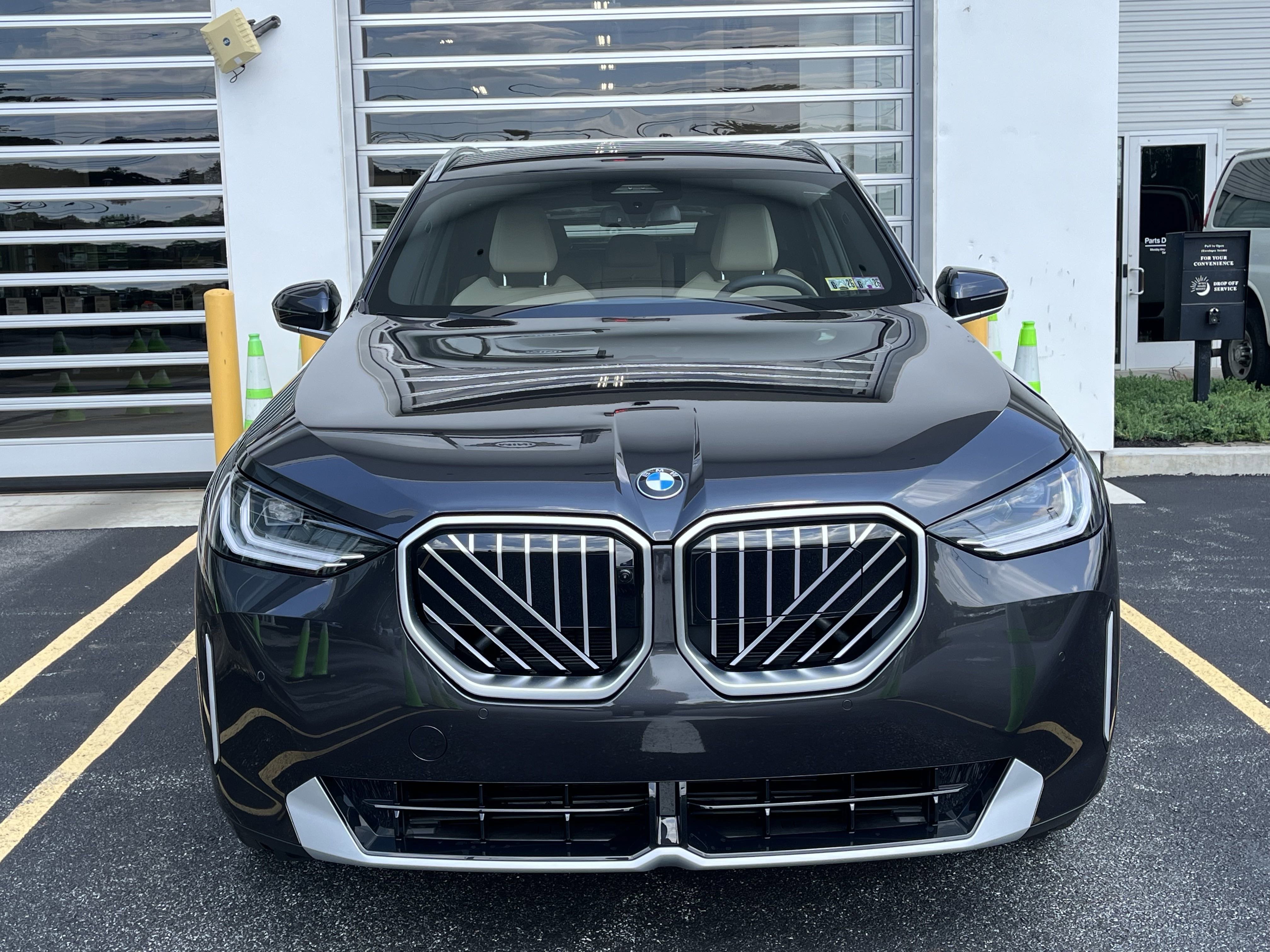 Certified 2025 BMW X3 xDrive30i w/ Premium Package image 2