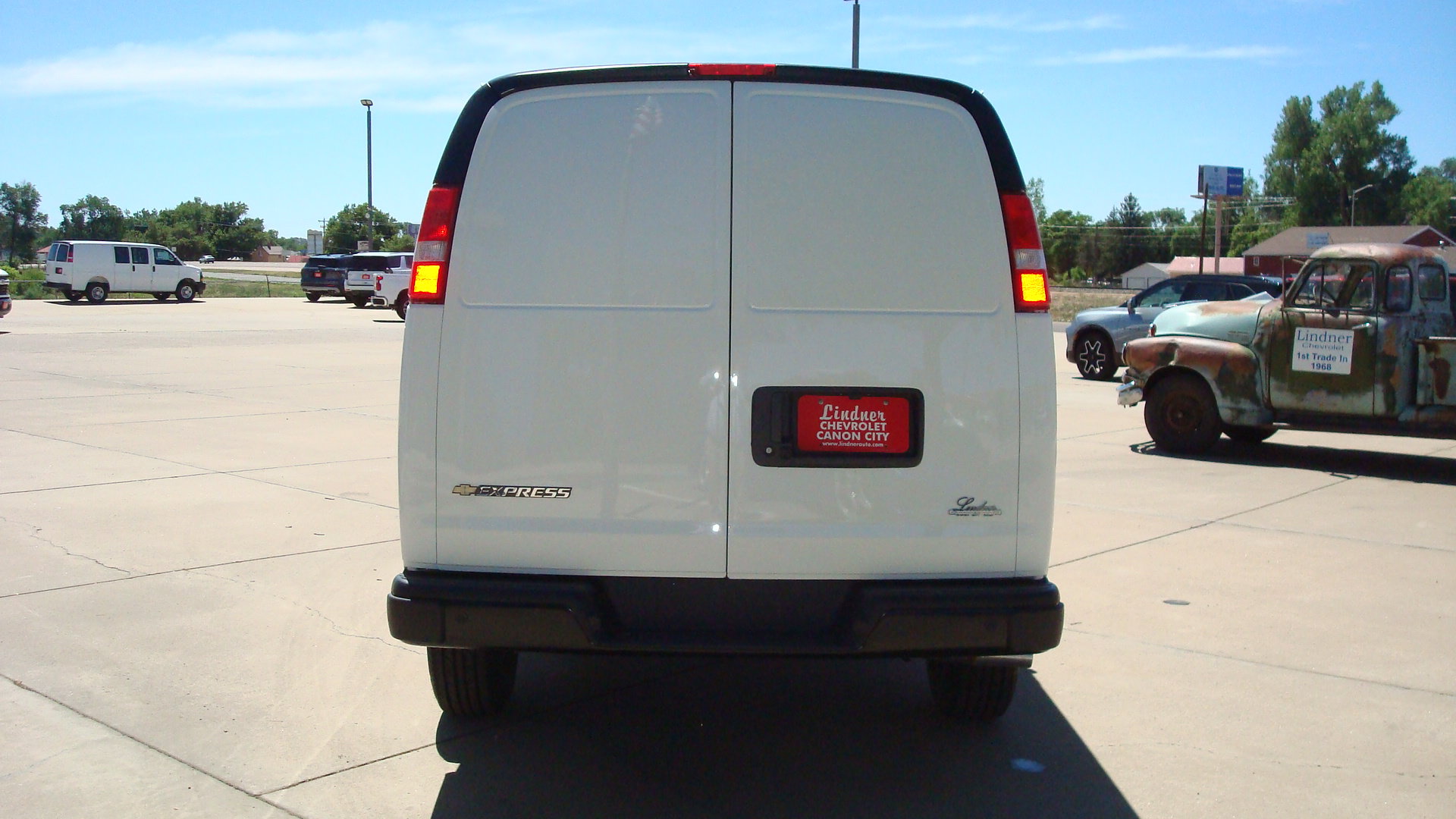 New 2026 Chevrolet Express 3500 Extended w/ Driver Convenience Package RWD image 5