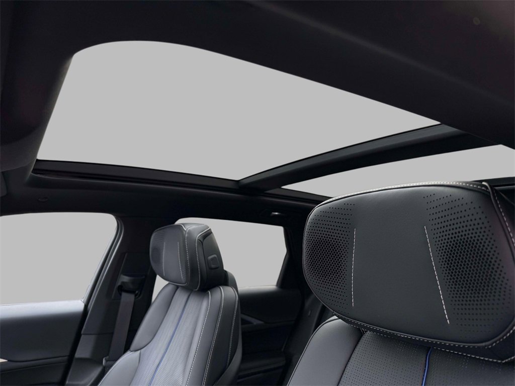 Used 2025 Cadillac Lyriq Luxury w/ LPO, Floor Liner Package image 22