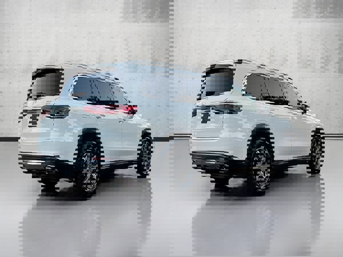 Used 2023 Mercedes-Benz GLS 450 4MATIC image 7