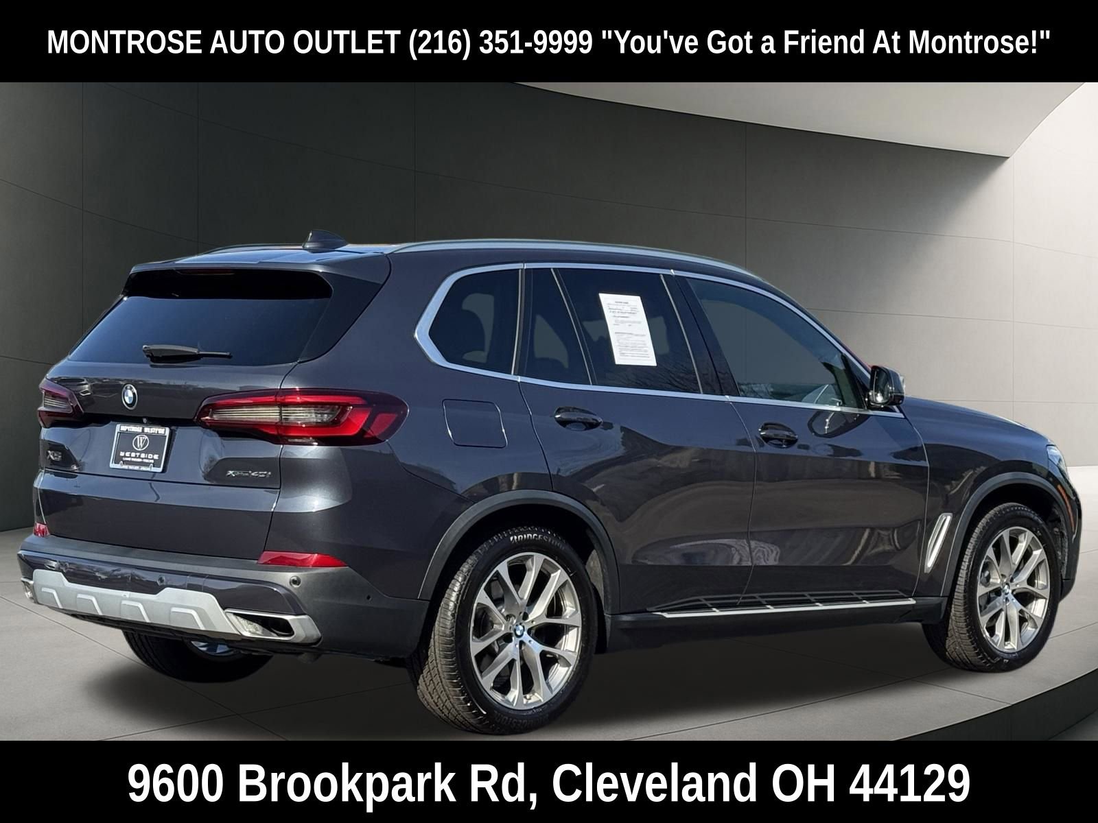 Used 2021 BMW X5 xDrive40i w/ Premium Package AWD/4WD image 4