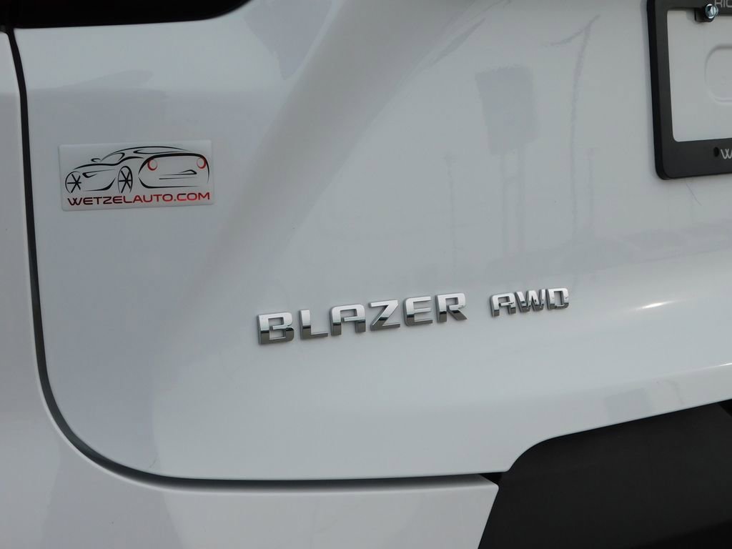 Used 2025 Chevrolet Blazer LT image 39