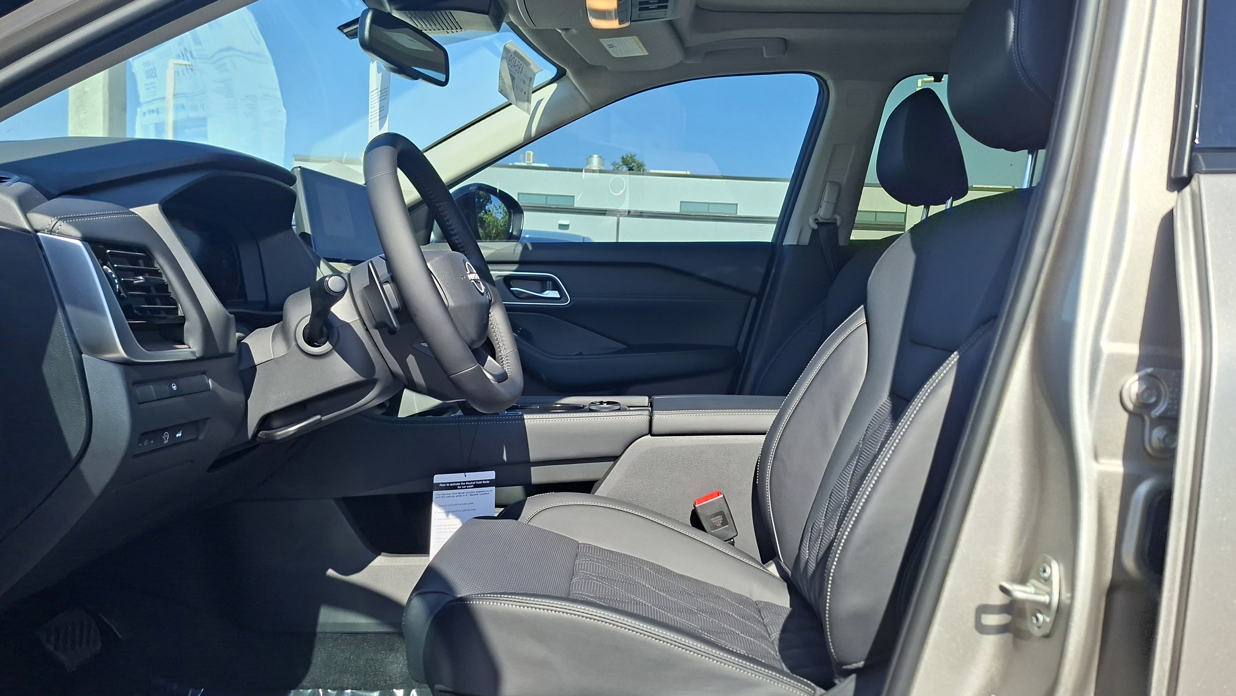 New 2026 Nissan Rogue Platinum AWD/4WD image 6