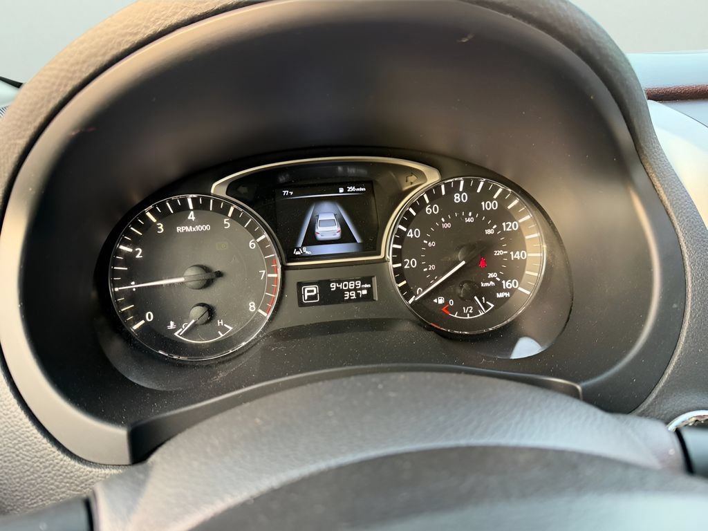 Used 2015 Nissan Altima 3.5 SL FWD image 16