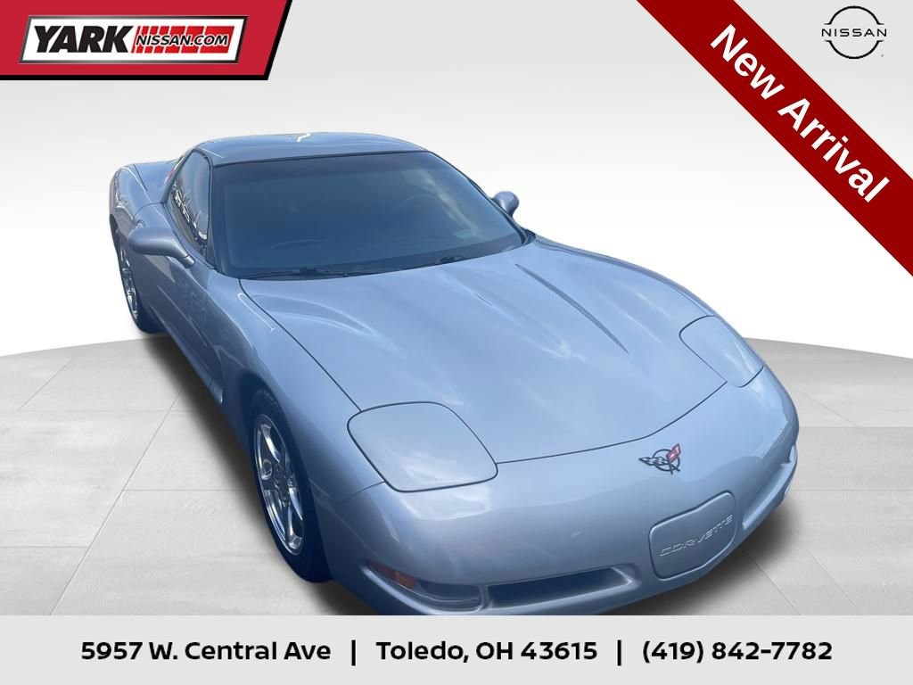 Used 2004 Chevrolet Corvette Coupe w/ Roof Package video 1