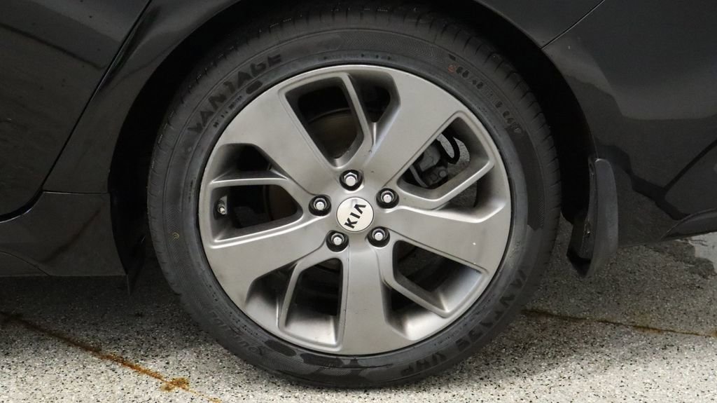 Used 2019 Kia Optima S w/ S Panoramic Sunroof Package image 17