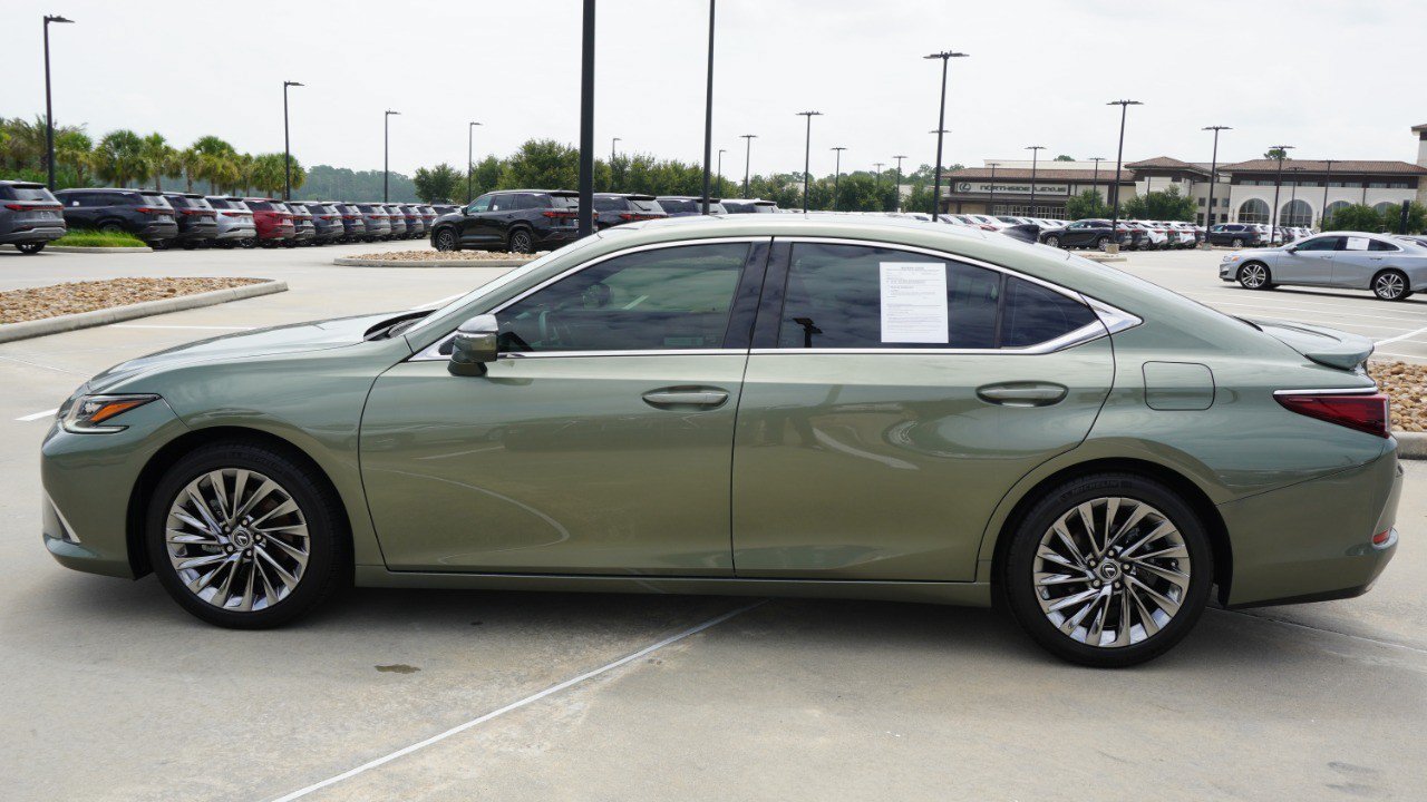 Certified 2024 Lexus ES 350 Ultra Luxury w/ Accessory Package (Z2) FWD image 5