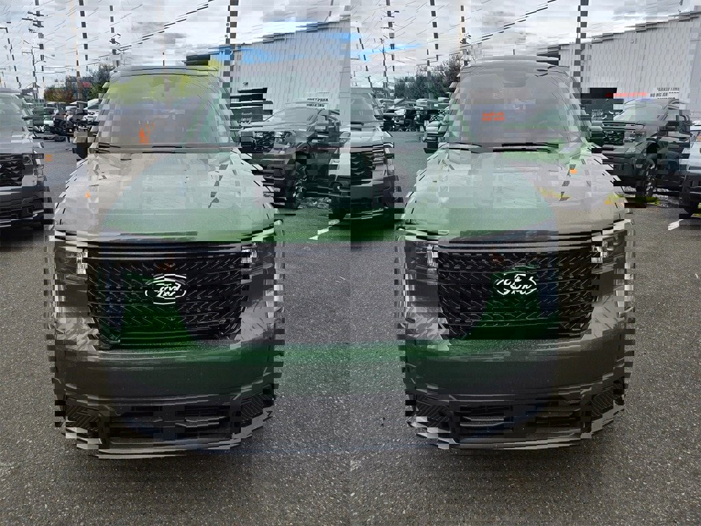 New 2025 Ford Maverick Lariat w/ Black Appearance Package image 2