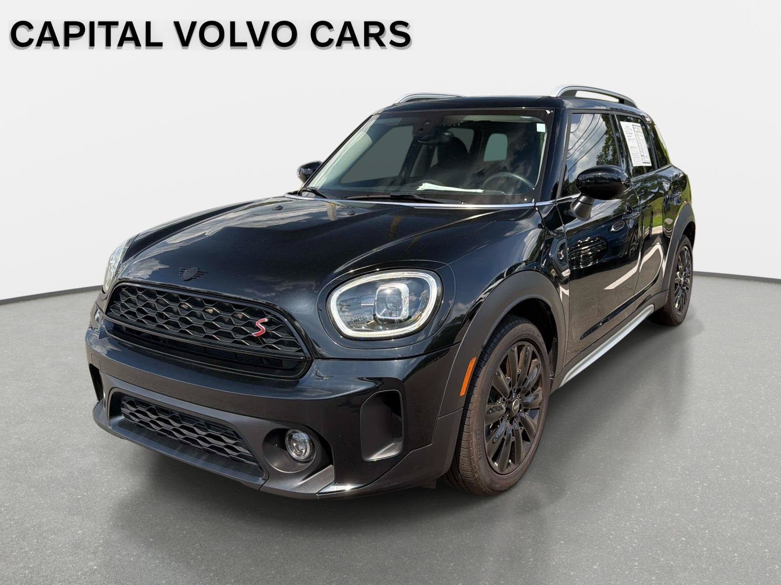 Used 2024 MINI Cooper Countryman S FWD image 1