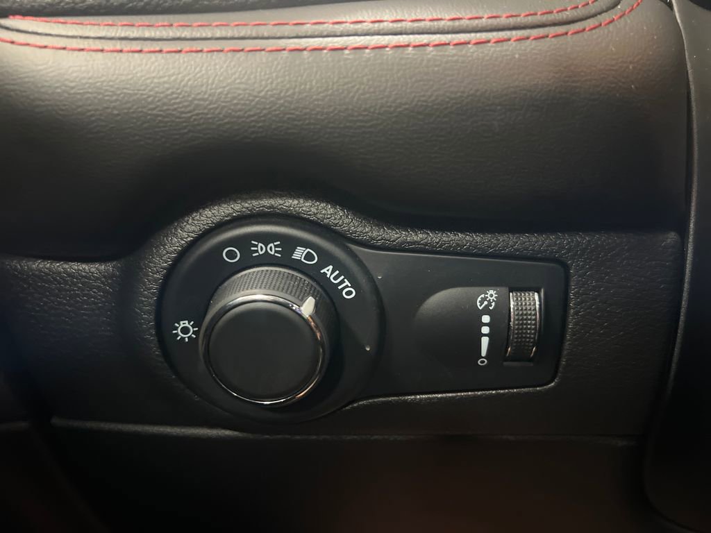 Used 2024 Dodge Durango R/T w/ Blacktop Package image 14